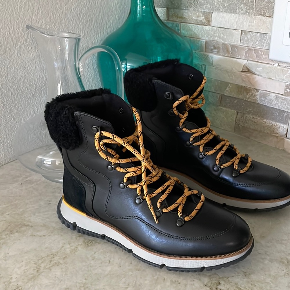 Waterproof sheep cole haan boots. worn once with no signs of wear. size 37.5